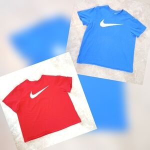 2 mens Nike short sleeve t shirts size XXL red blue